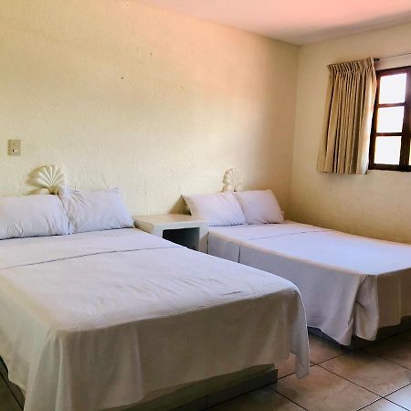 Hotel Playa Del Parque By Rotamundos Huatulco Exterior photo